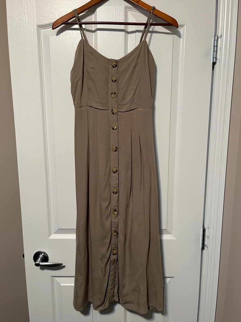 Ardene Button-Front Spaghetti Strap Midi Dress, size M